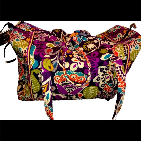 Vera Bradley - Picture 2 of 3